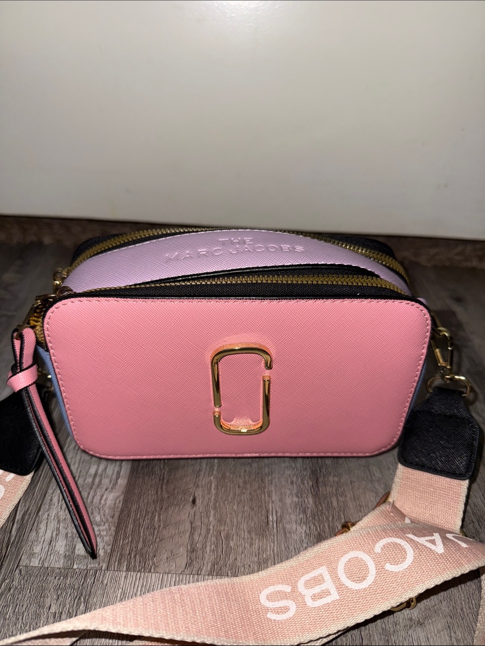Marc Jacobs Pink and Lavender Snapshot Crossbody Bag - Picture 2 of 8